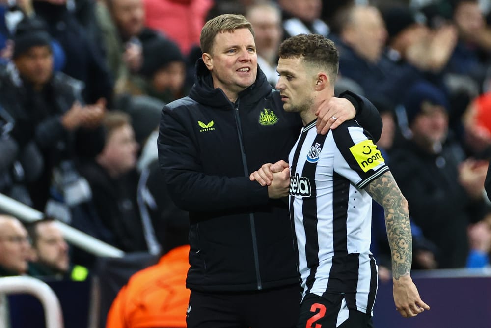 Eddie Howe manager of Newcastle United shakes hands with Kieran Trippier #2 of Newcastle United