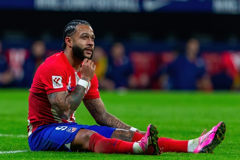 Atletico de Madrid. Memphis Depay with the ball. — Photo by Musiu0 , depositphotos.com