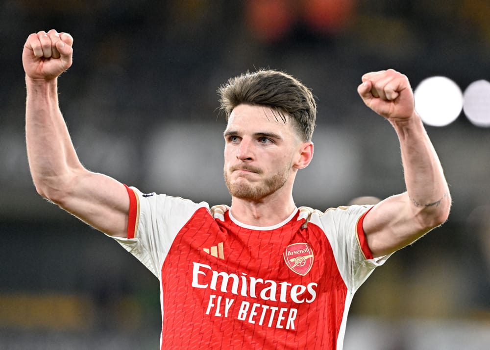 Declan Rice of Arsenal celebrates the full time result.