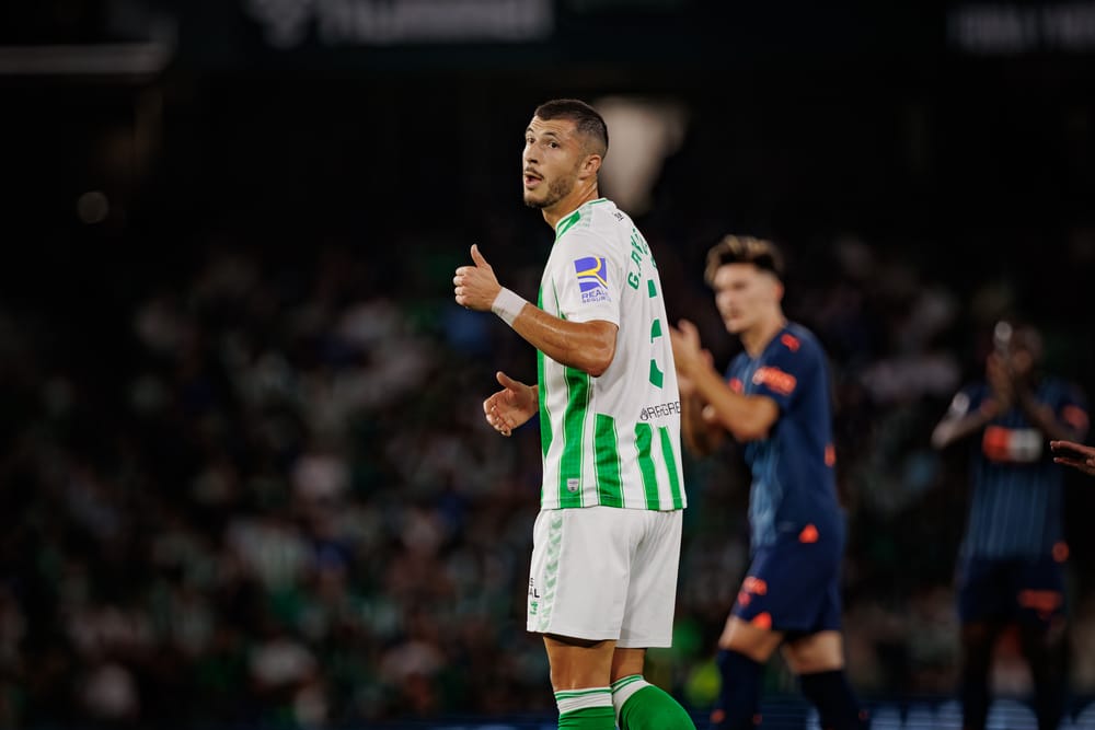 Barcelona Move for Guido Rodríguez: A Game-Changer?