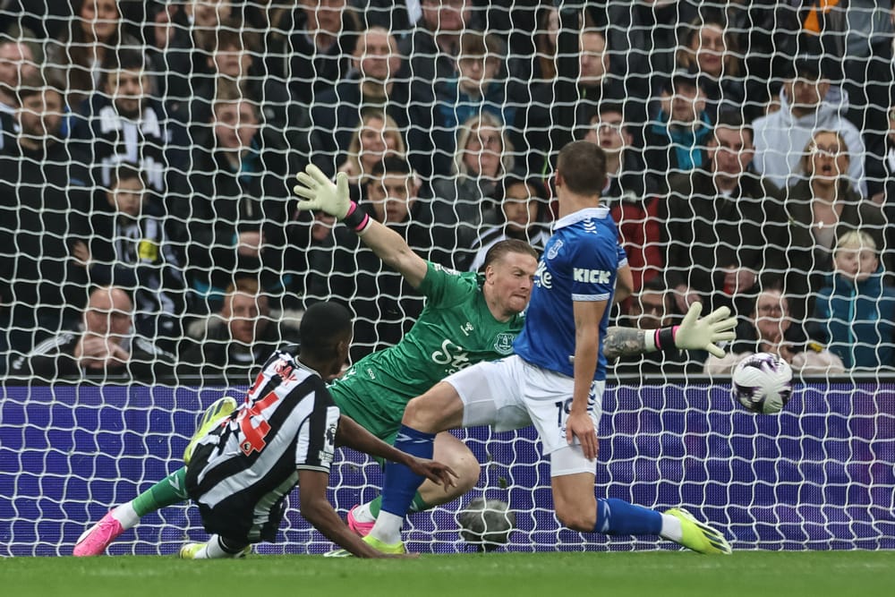 Alexander Isak scores against Everton.
