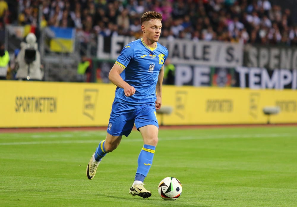 Arsenal Eyeing Viktor Tsygankov for Summer Transfer.