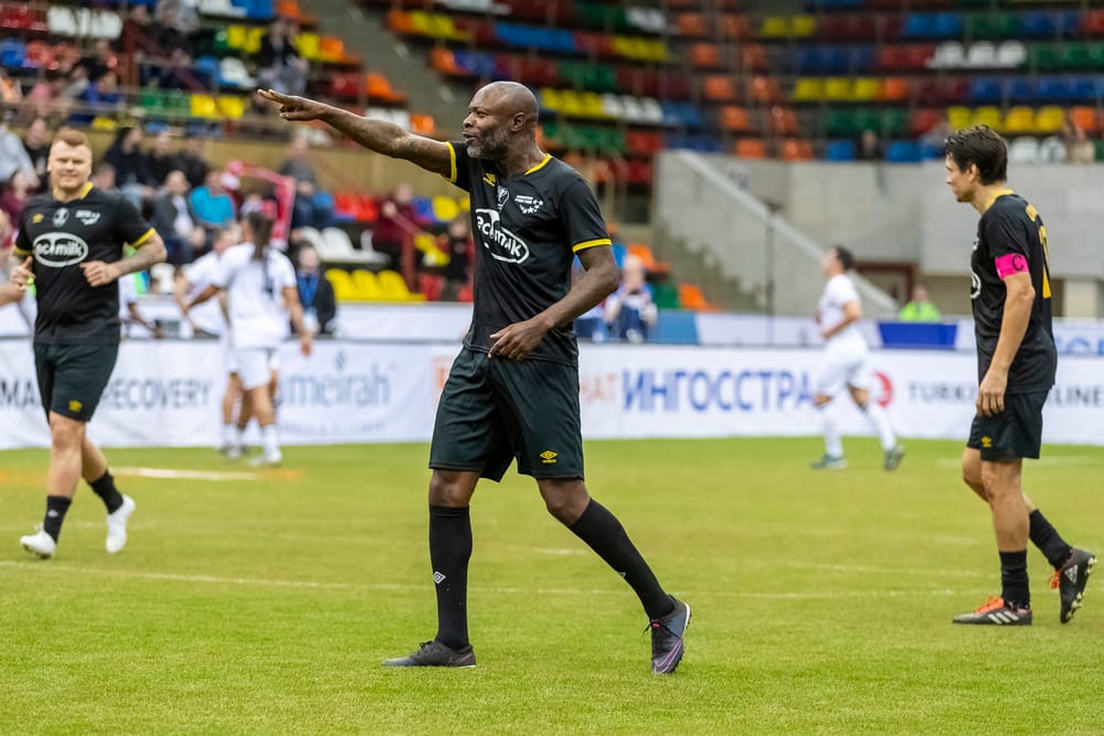 William Gallas Endorses Arsenal’s Pursuit of Riccardo Calafiori