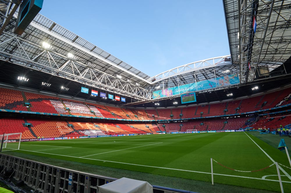 Euro Championship Group E: Slovakia vs. Romania, Türkiye's Triumph, and More - Key Match Summaries.