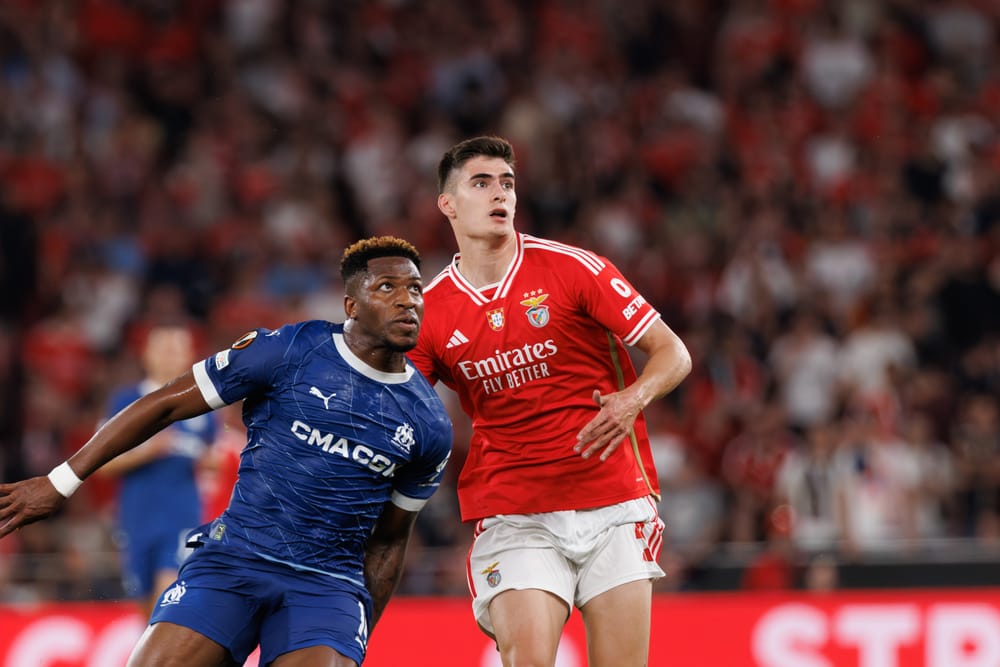 Manchester United Eye Benfica’s Antonio Silva for Defensive Reinforcements